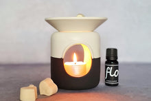 Load image into Gallery viewer, Ceramic wax melter and oil warmers and reed diffuser bottles.