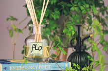 Load image into Gallery viewer, Reed diffuser - essential oil reed diffuser - handmade - aromatherapy diffuser