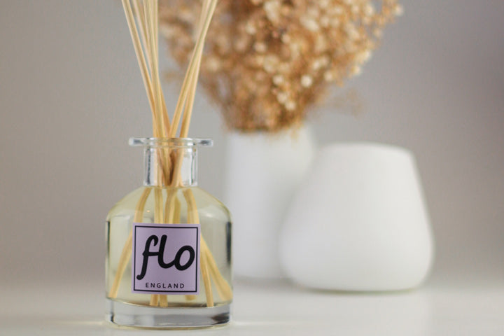 Reed diffuser - essential oil reed diffuser - handmade - aromatherapy diffuser